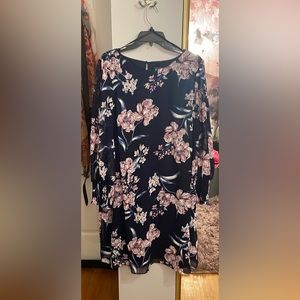Jessica Howard floral, long-sleeve dress